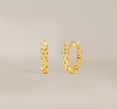 Chain Huggie Hoop