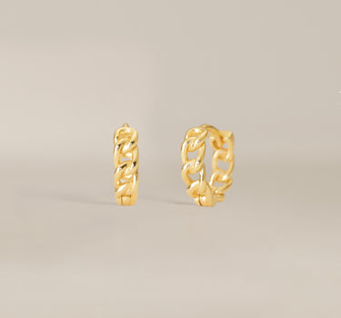 Tiny Chain Huggie Hoop