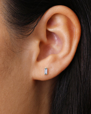Baguette Zircon Stud 