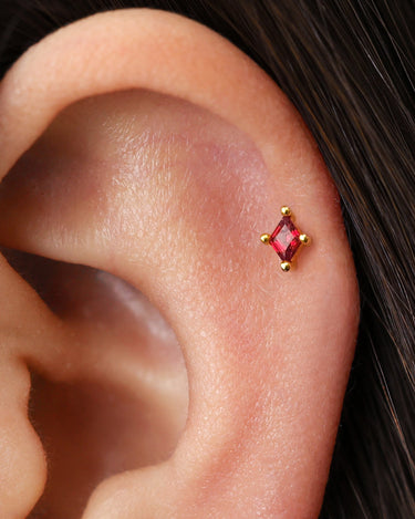 Ruby Cut Flat Back Labret 