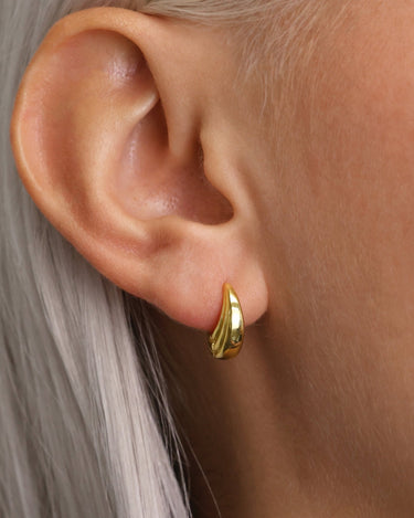 Wavy Hoop Earrings 