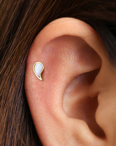 White Opal Comma Flat Back Labret 